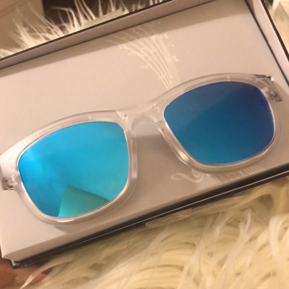 Brookstone AudioShades
